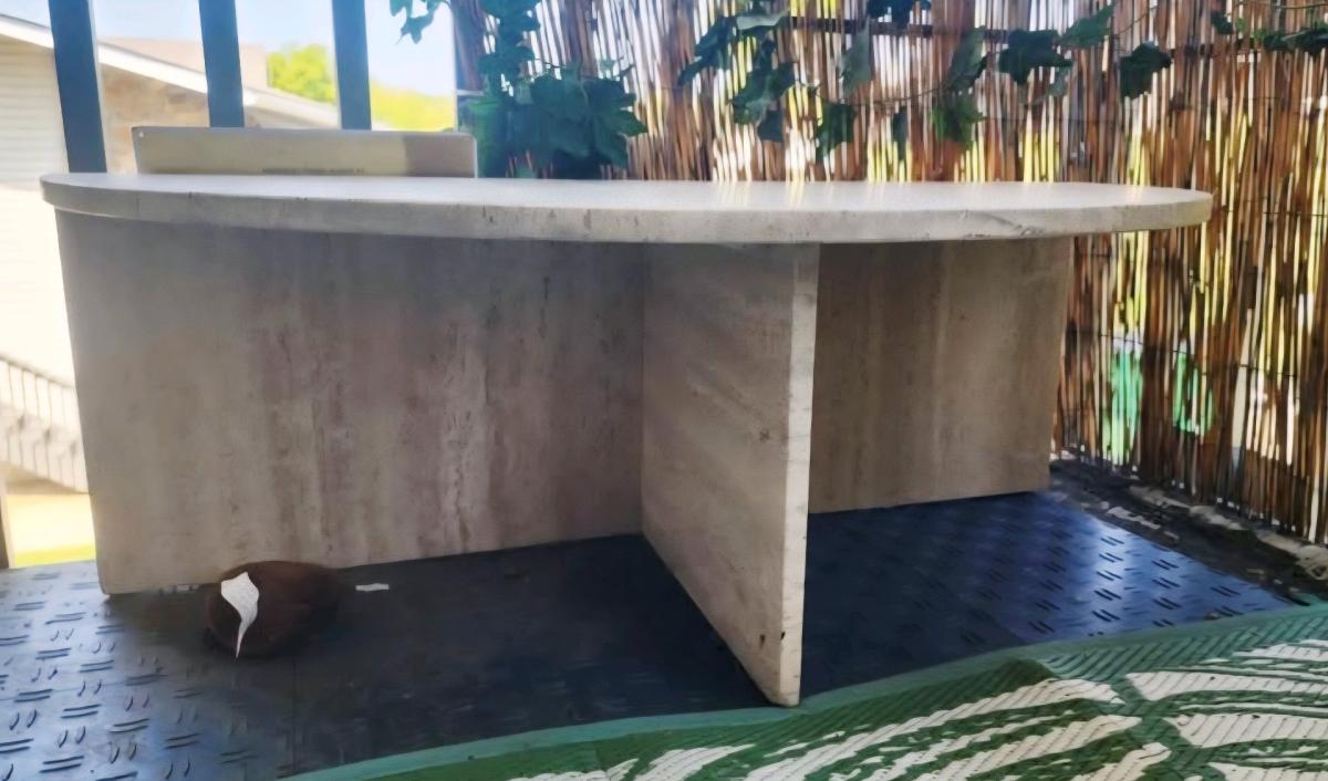 Solid semi circle marble table - Knoxville, Tennessee - FleaMarketBay