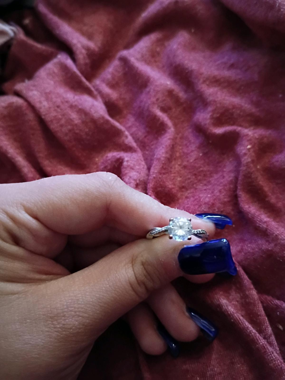 this is a ring that I dont - Thomasville, North Carolina - FleaMarketBay