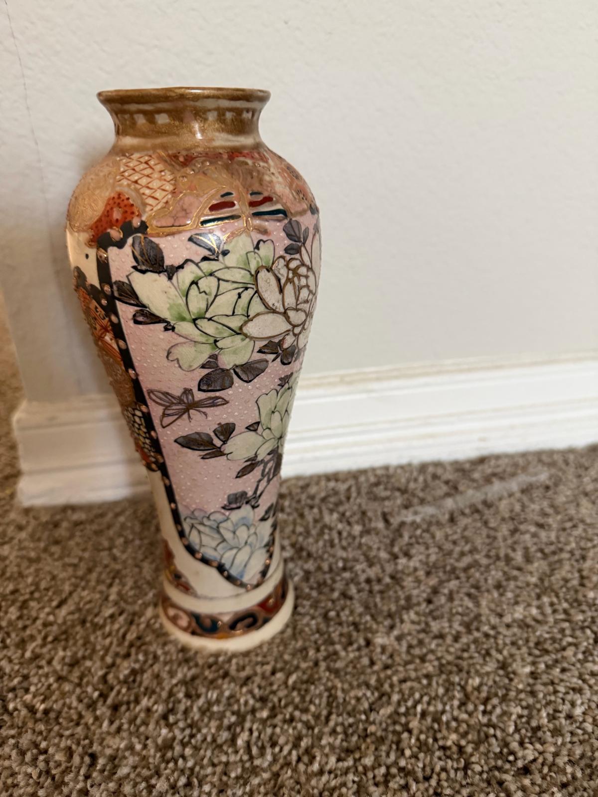 vintage base  collectibles and paintings - Lees Summit, Missouri - FleaMarketBay