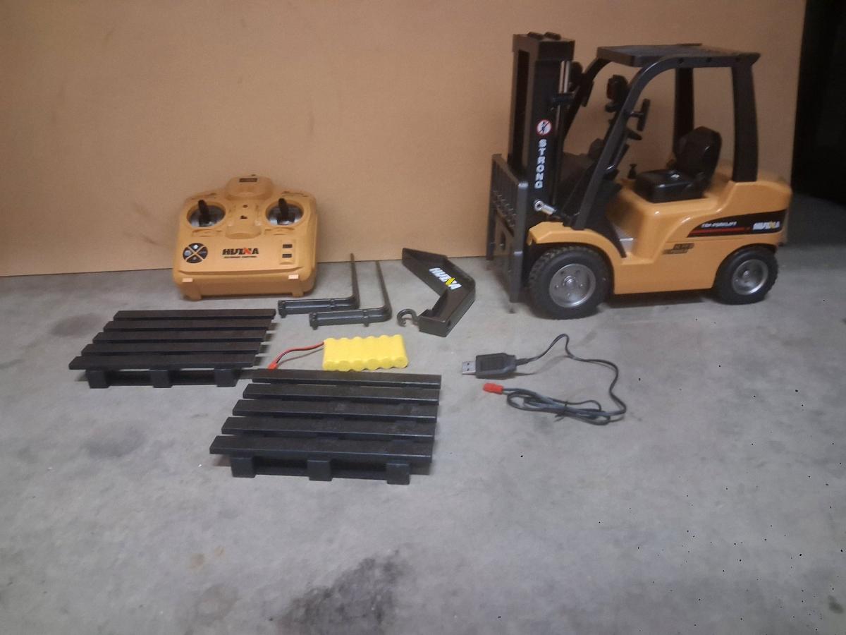 professional RC fork lift for kids or adult brand new - San Jose, California - FleaMarketBay