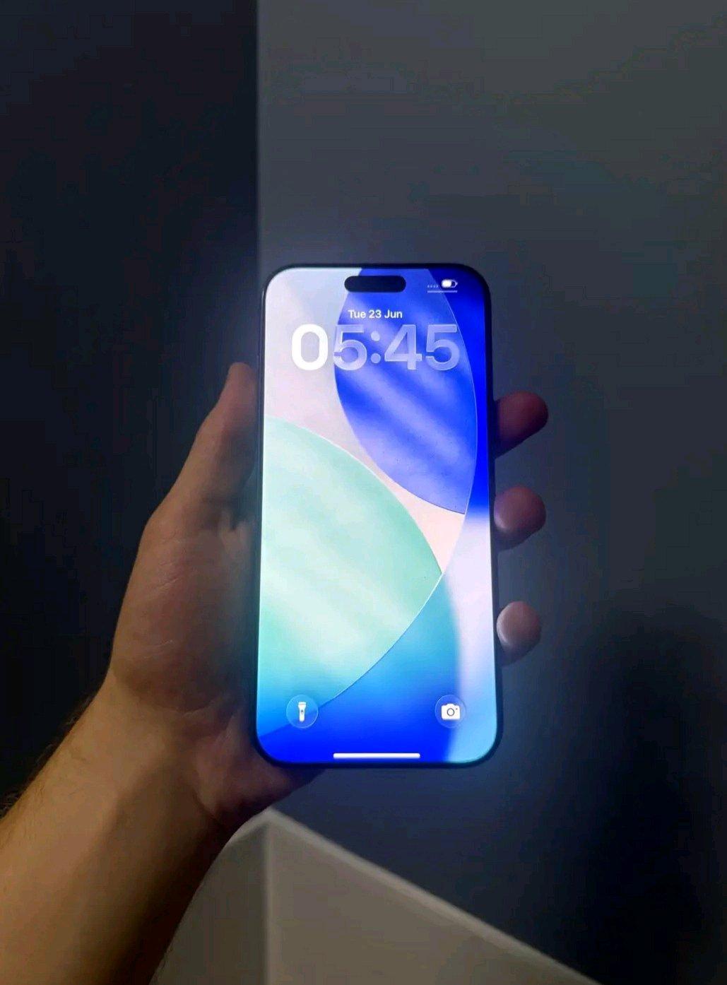 iPhone 17 Pro Max Unlocked - East Hartford, Connecticut - FleaMarketBay