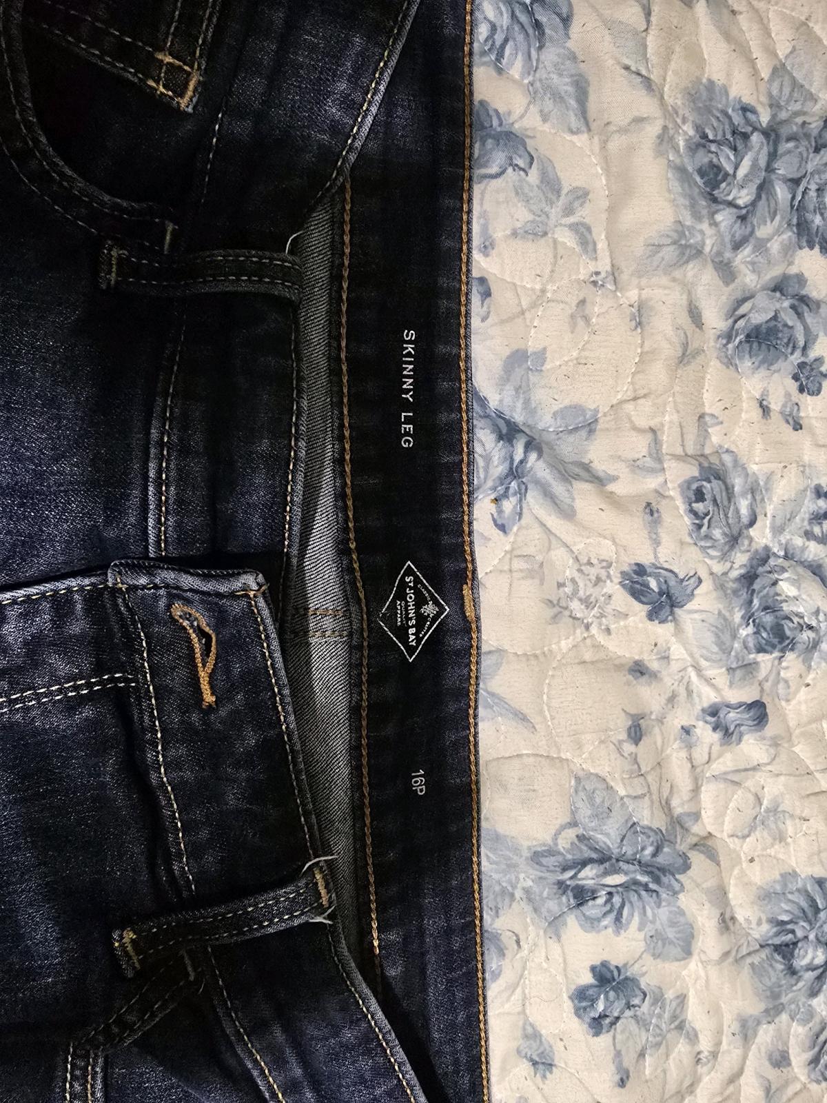 16 P skinny leg jeans st johns bay - Houston, Texas - FleaMarketBay