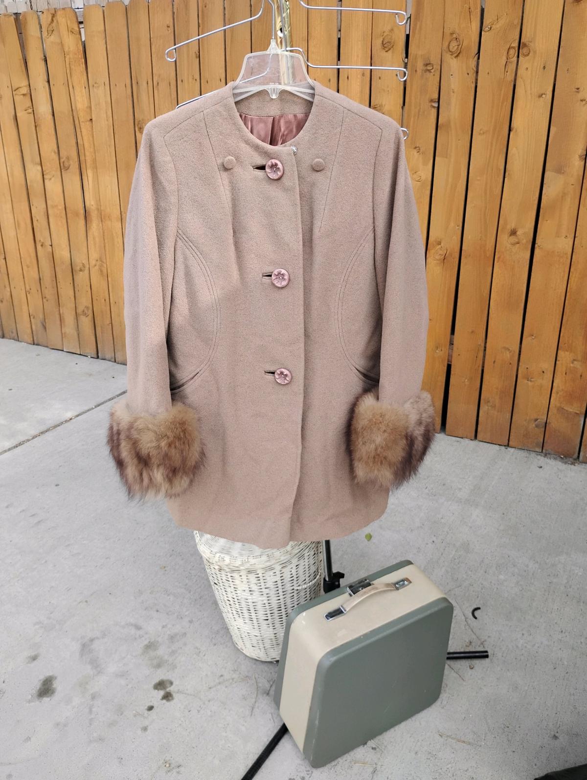 Vintage youthcraft pea coat with real Fur Cuffs - Colorado Springs, Colorado - FleaMarketBay