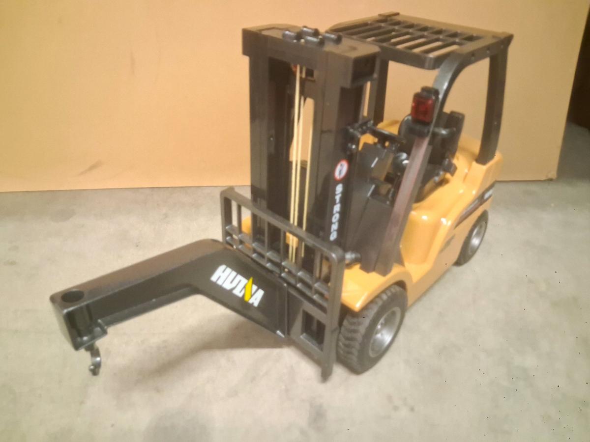 professional RC fork lift for kids or adult brand new - San Jose, California - FleaMarketBay