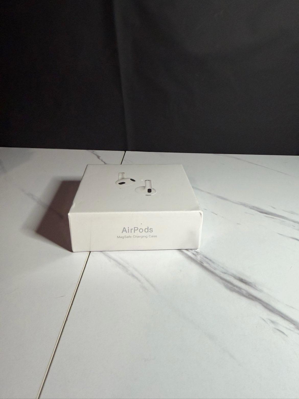 Gen 3 Apple AirPods - Mechanicsburg, Pennsylvania - FleaMarketBay