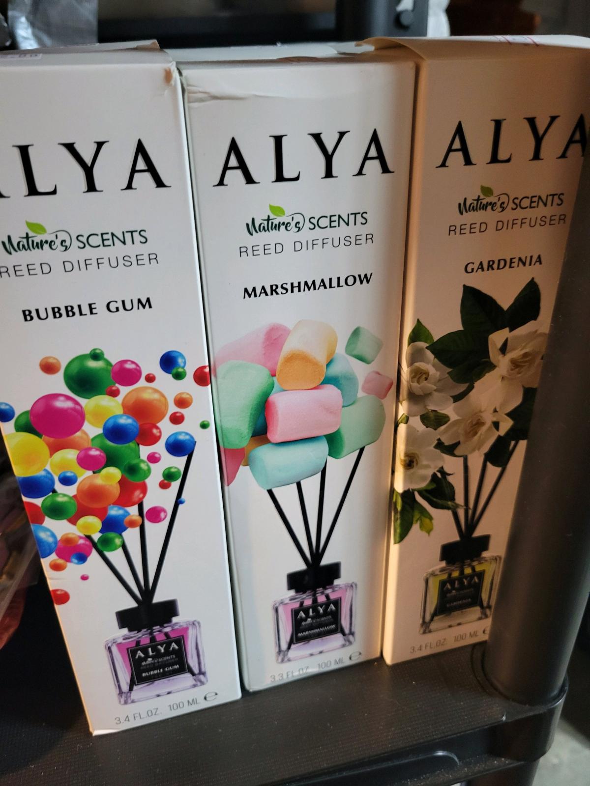 Alya home fragrance oil diffuser - Abington, Pennsylvania - FleaMarketBay