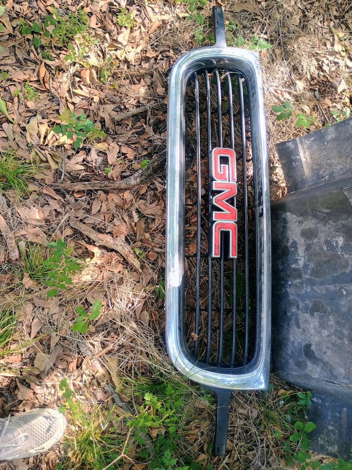 bumper for gmc - Ladson, South Carolina - FleaMarketBay