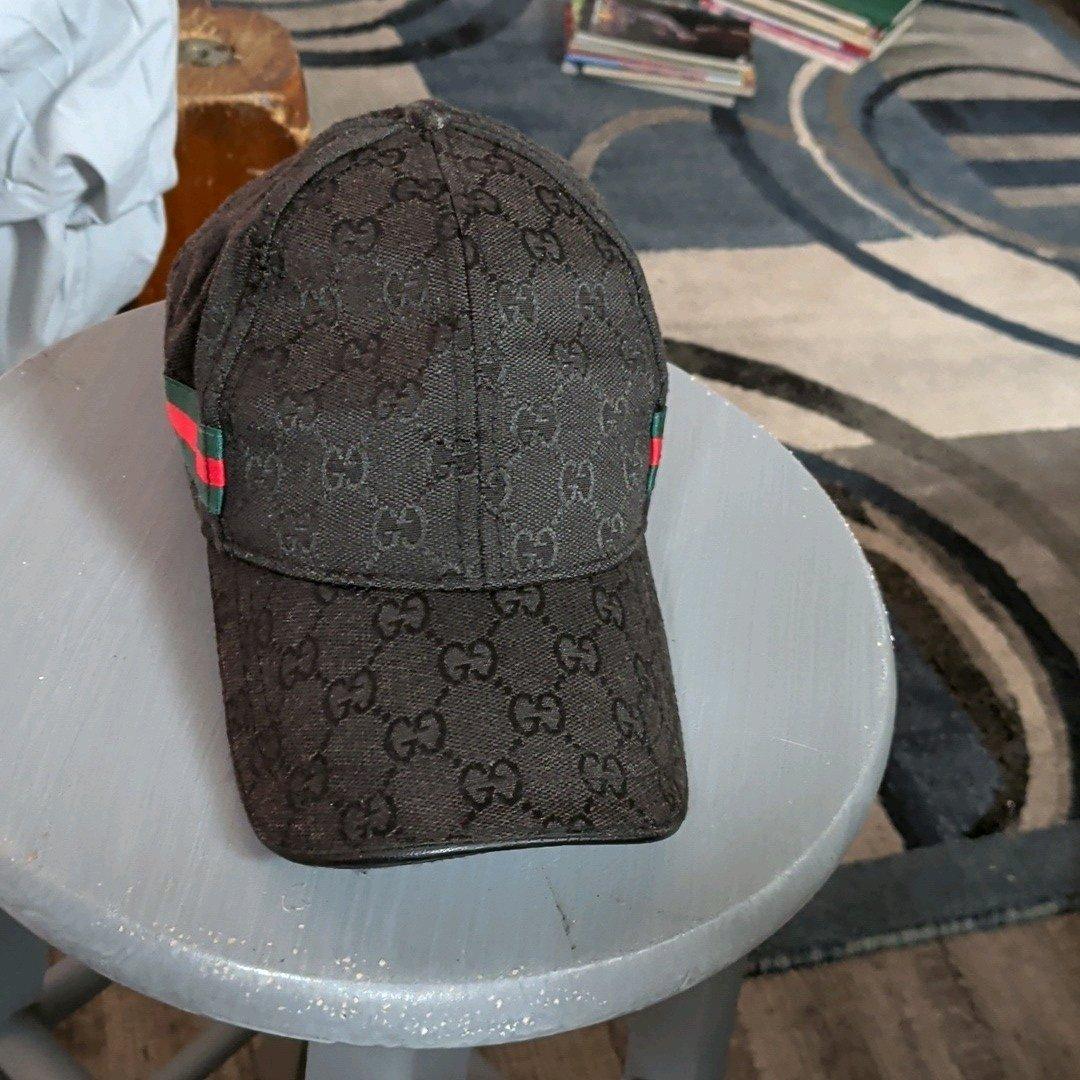 Authentic Gucci original GG canvas baseball hat - Macon, Georgia - FleaMarketBay