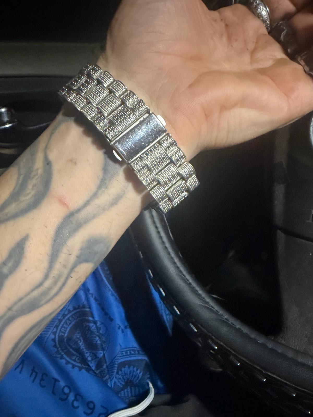 ICED OUT WATCH FLEX ON EM - Louisville, Kentucky - FleaMarketBay