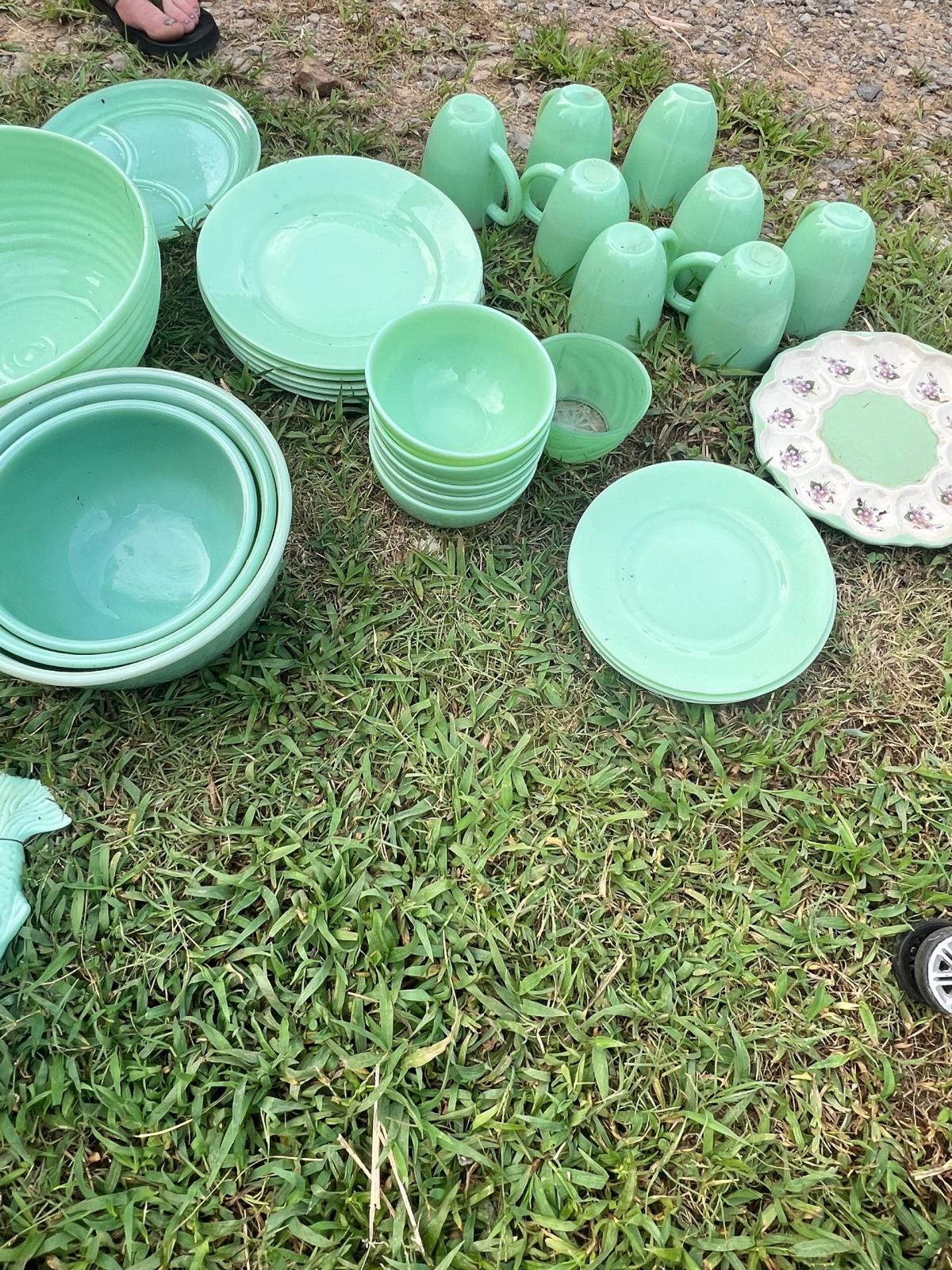 Jadite dishes - Bald Knob, Arkansas - FleaMarketBay