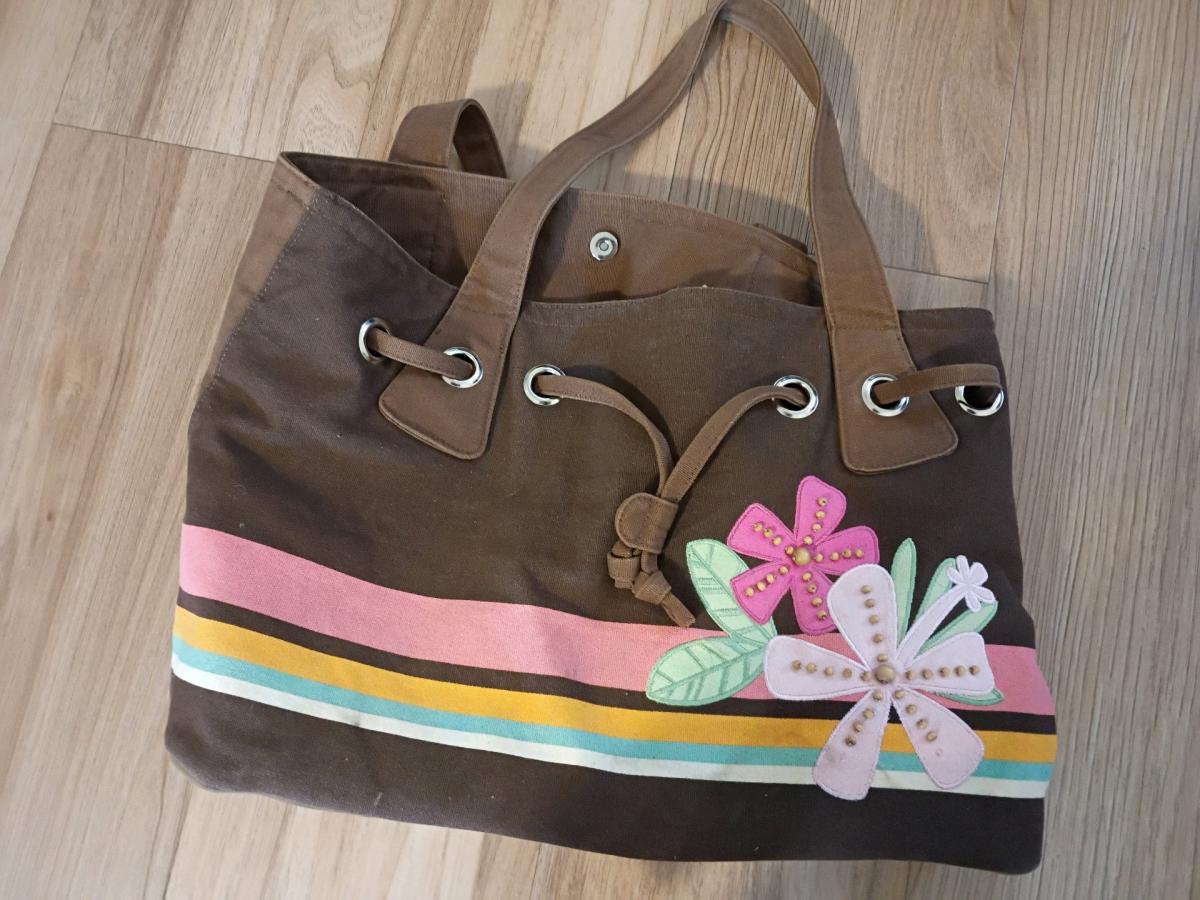 large cute flower bag - Spokane, Washington - FleaMarketBay