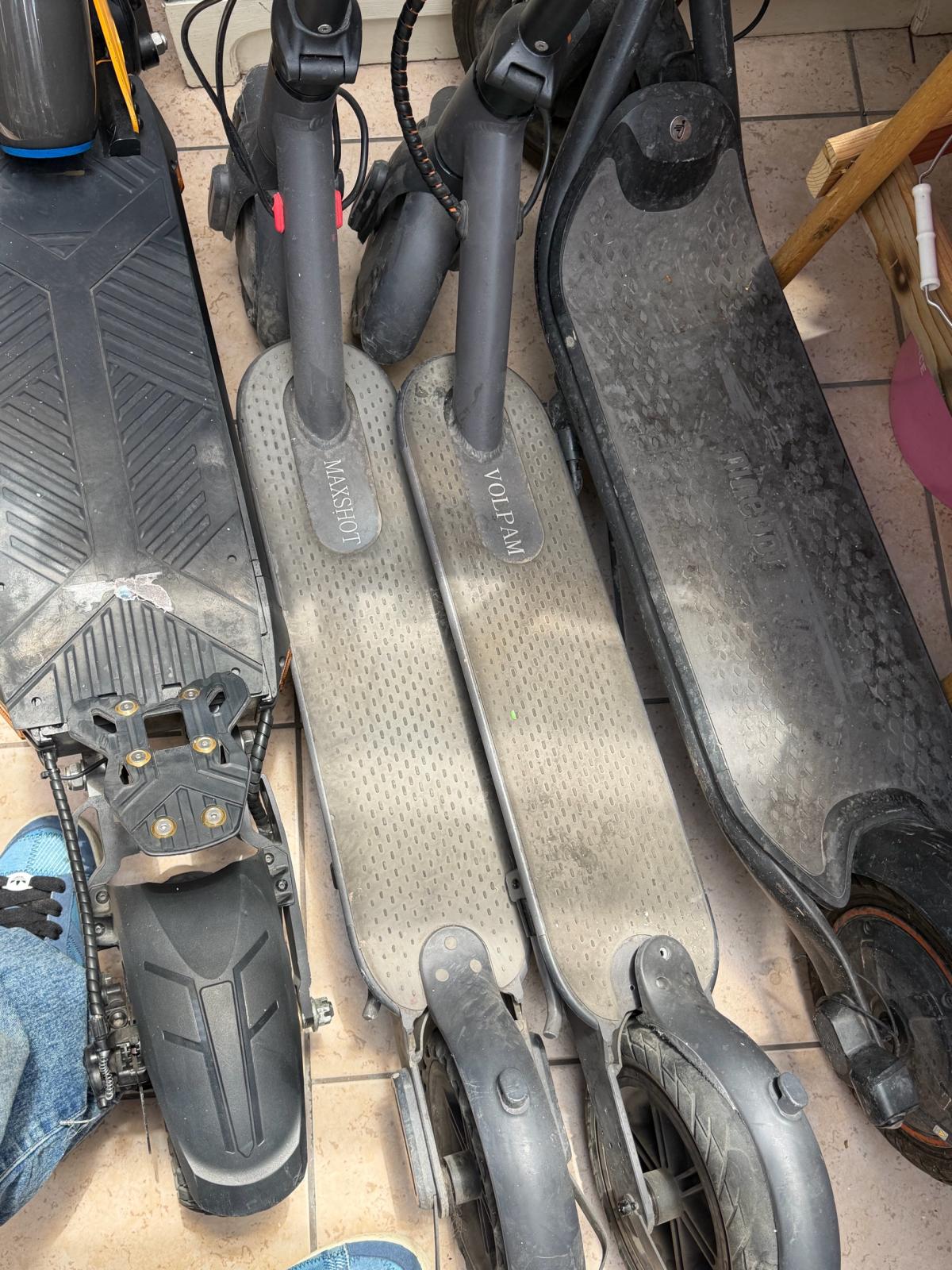 max shot electric scooter - Las Vegas, Nevada - FleaMarketBay