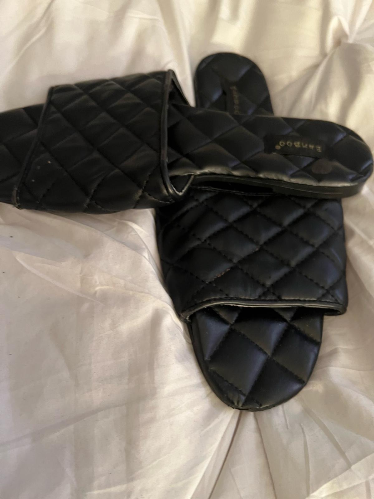 assorted sandals all size8 - Lynn, Massachusetts - FleaMarketBay