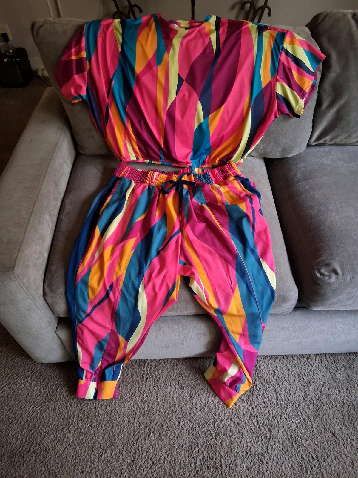 Ladies XL 2Piece Stylish Summer Suit - Columbia, South Carolina - FleaMarketBay