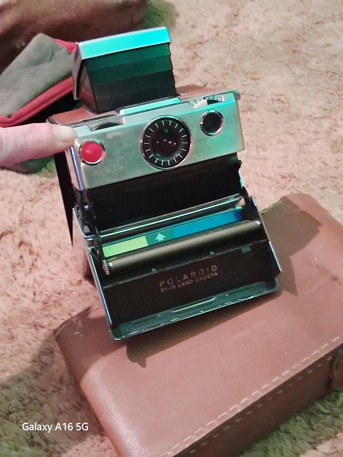 Vintage Polaroid SX 70 Instant Film Camera with Case - Rustburg, Virginia - FleaMarketBay
