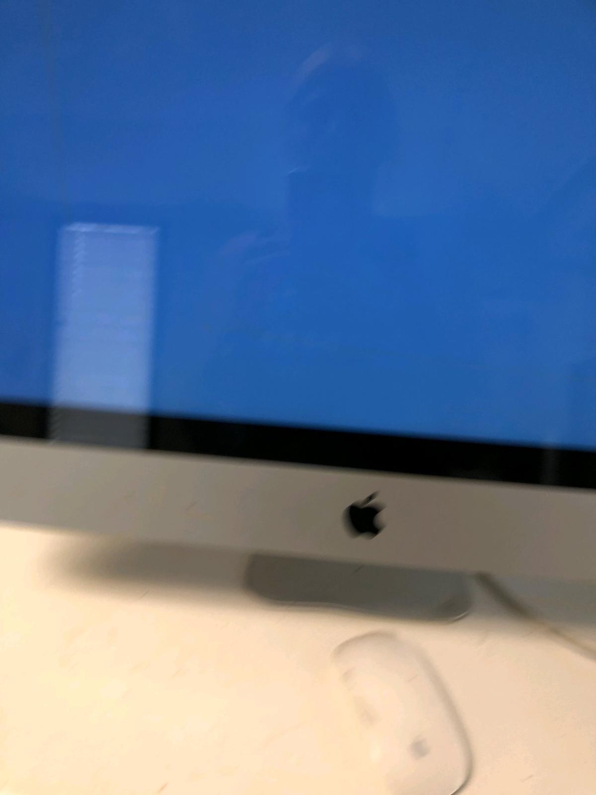 2009 Apple Computer - Prague, Oklahoma - FleaMarketBay