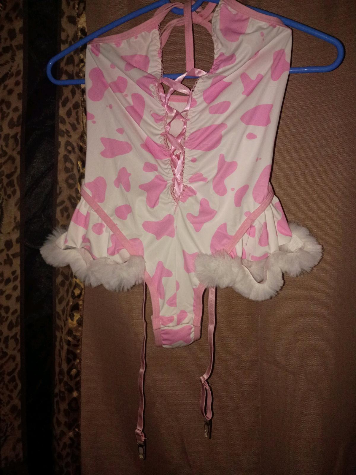 A Super Sexy Pink and White Bodysuit Fur Lingerie Outfit - Swansea, South Carolina - FleaMarketBay