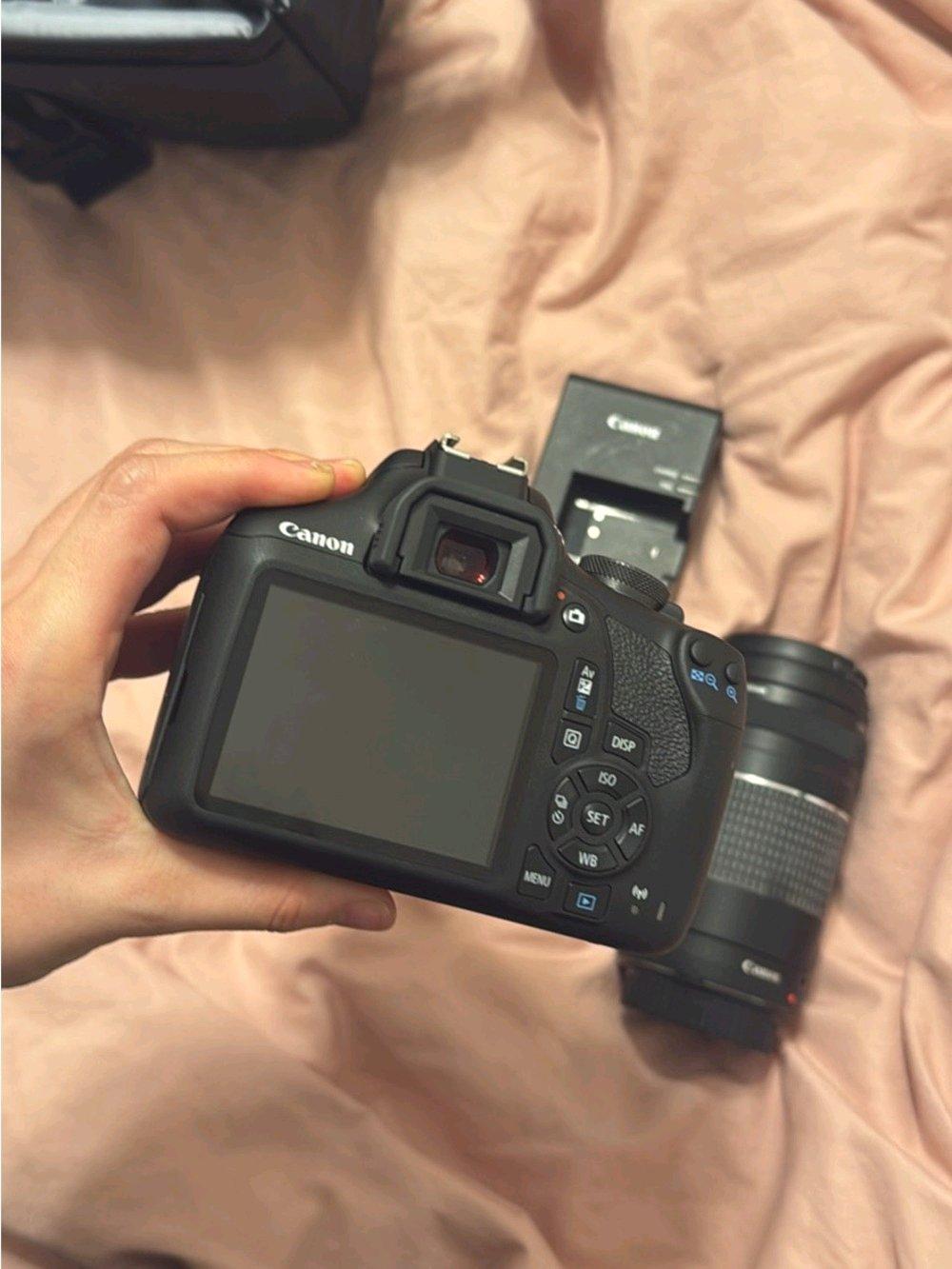 Canon EOS Rebel T7 Black DSLR Camera with Battery Charger an - Adams, New York - FleaMarketBay