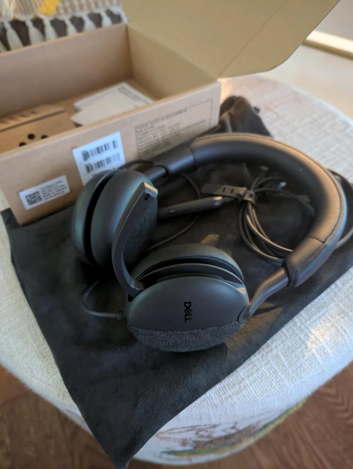 Dell Pro Wired Headset Active Noise Cancelling WH5024 Black - Northfield, New Jersey - FleaMarketBay
