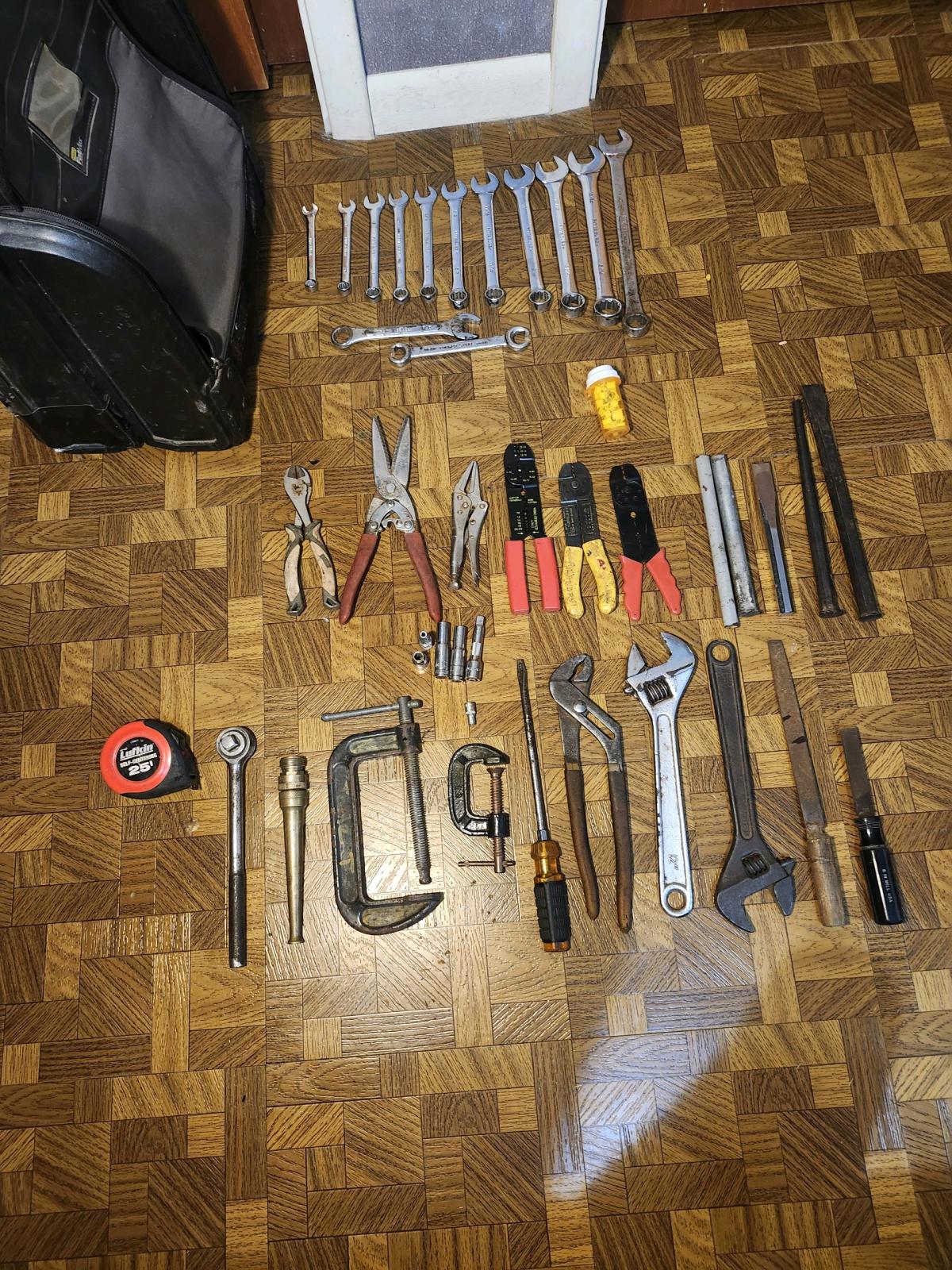 Tools - Acme, Louisiana - FleaMarketBay