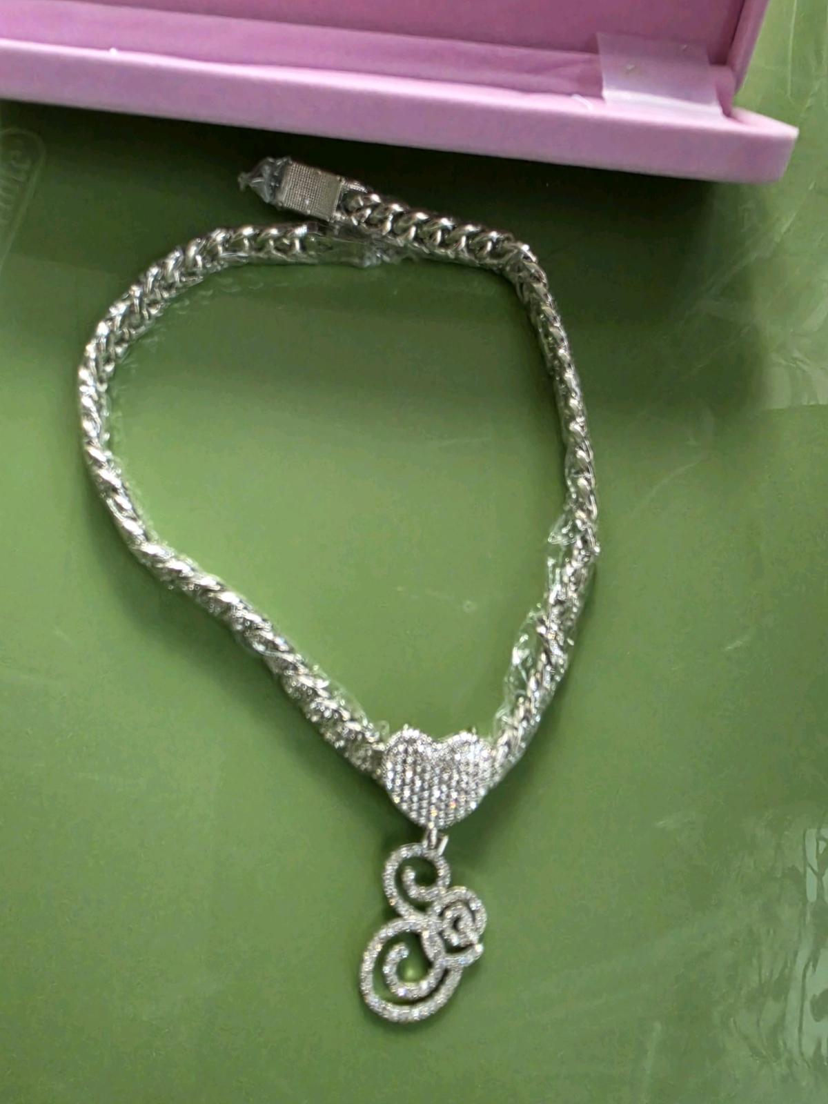 PTJDSMF SilverToned Cuban Link Heart Pendant Necklace - Ionia, Michigan - FleaMarketBay
