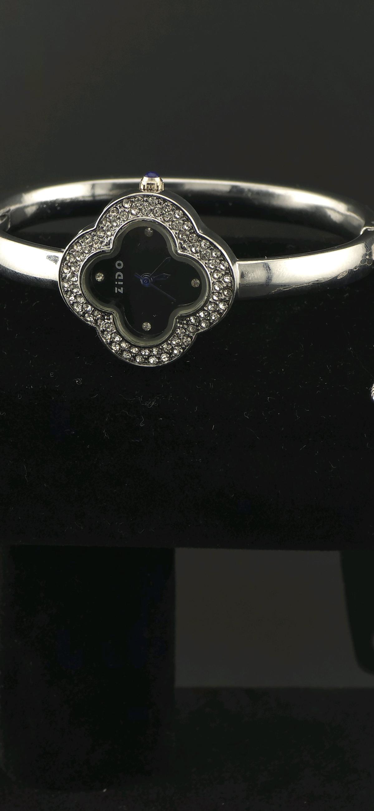 Watch and Bracelet Set New for women - Saugus, Massachusetts - FleaMarketBay