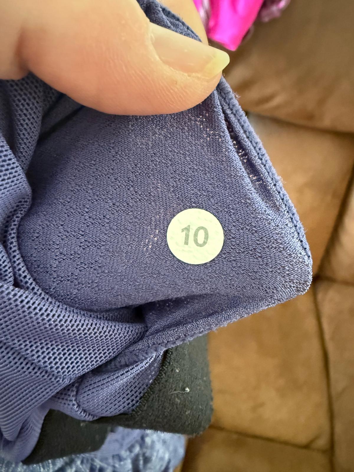 activewear tank top - Roxboro, North Carolina - FleaMarketBay