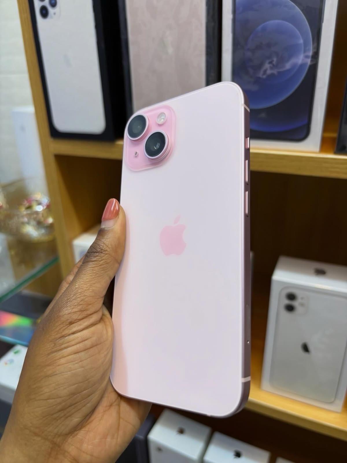 i phone 15 plus for sale - Alva, Florida - FleaMarketBay