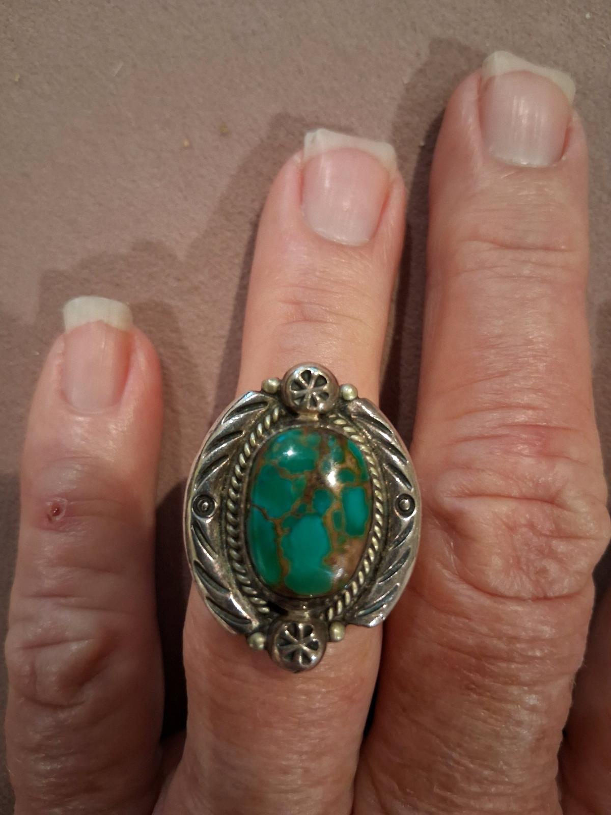 Very nice Green stone ring for man or woman - West Palm Beach, Florida - FleaMarketBay