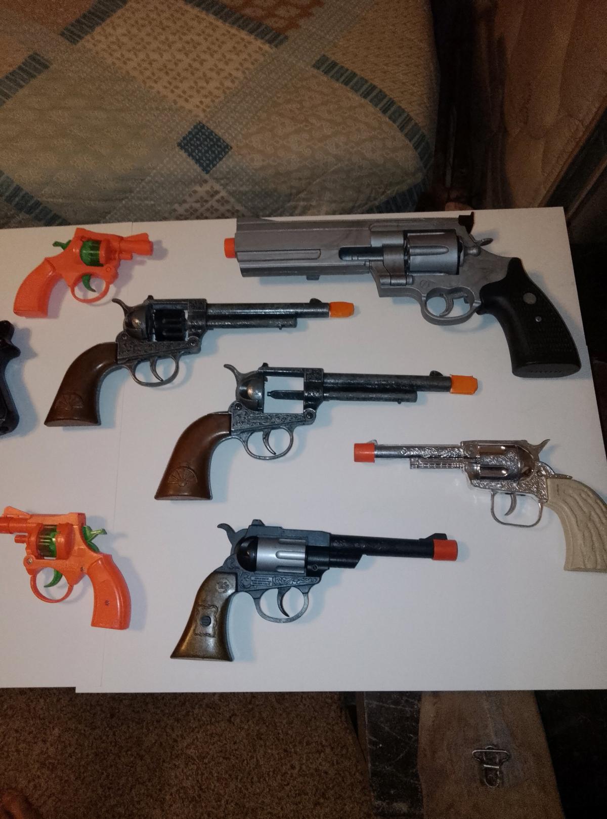 TOY GUN LOT - Lake Dallas, Texas - FleaMarketBay