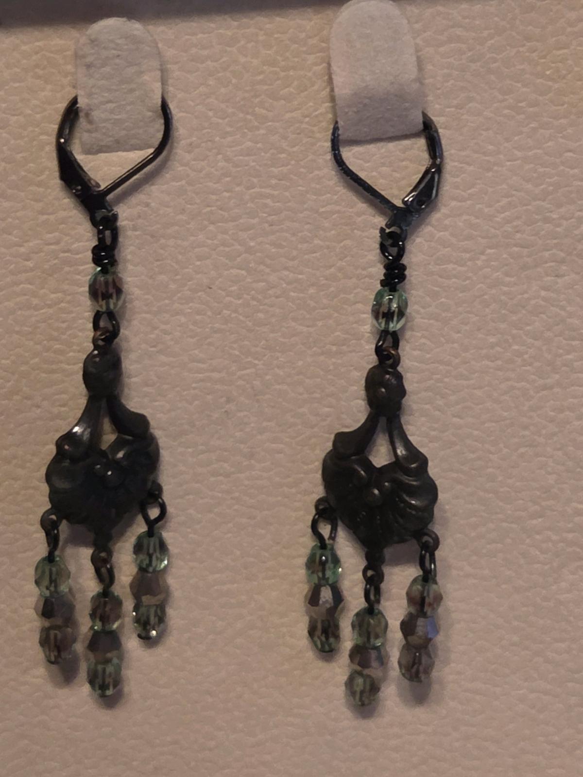 black heart earings made with Uranium beads that glow - Dequincy, Louisiana - FleaMarketBay