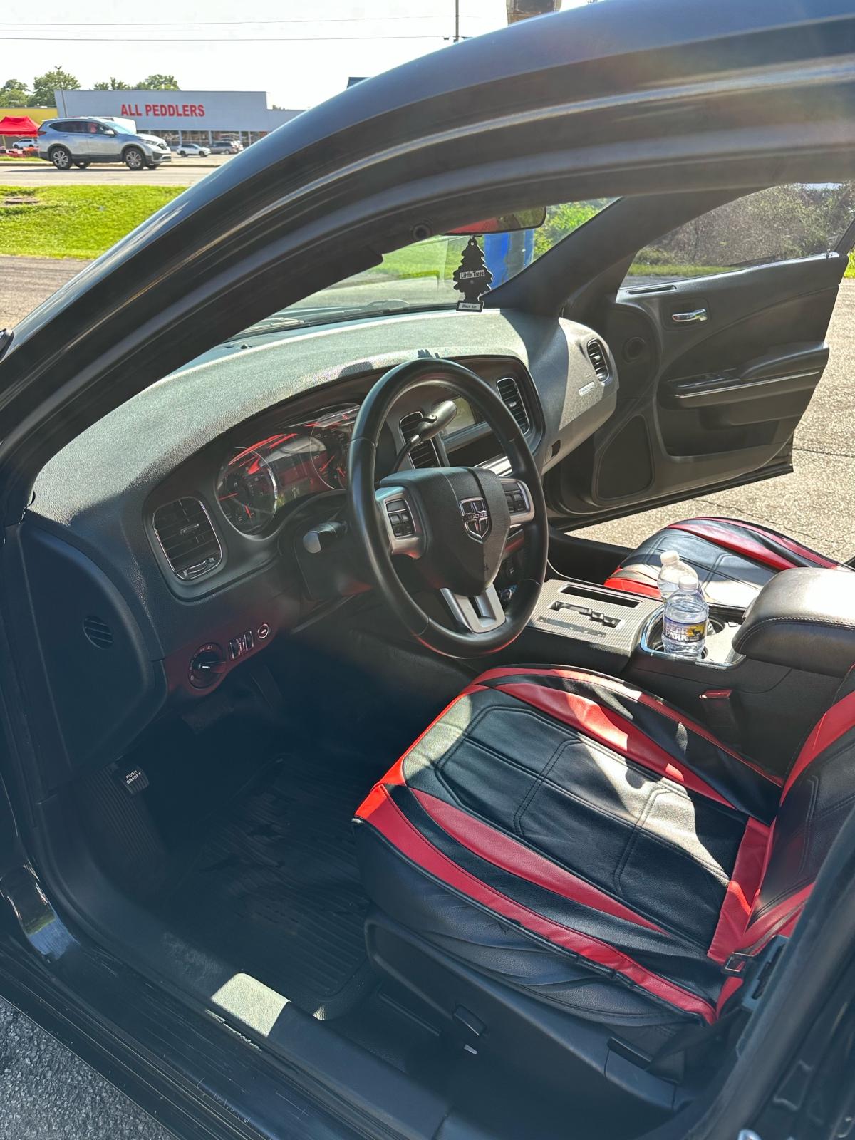 2014 dodge charger Rt v8 - Louisville, Kentucky - FleaMarketBay