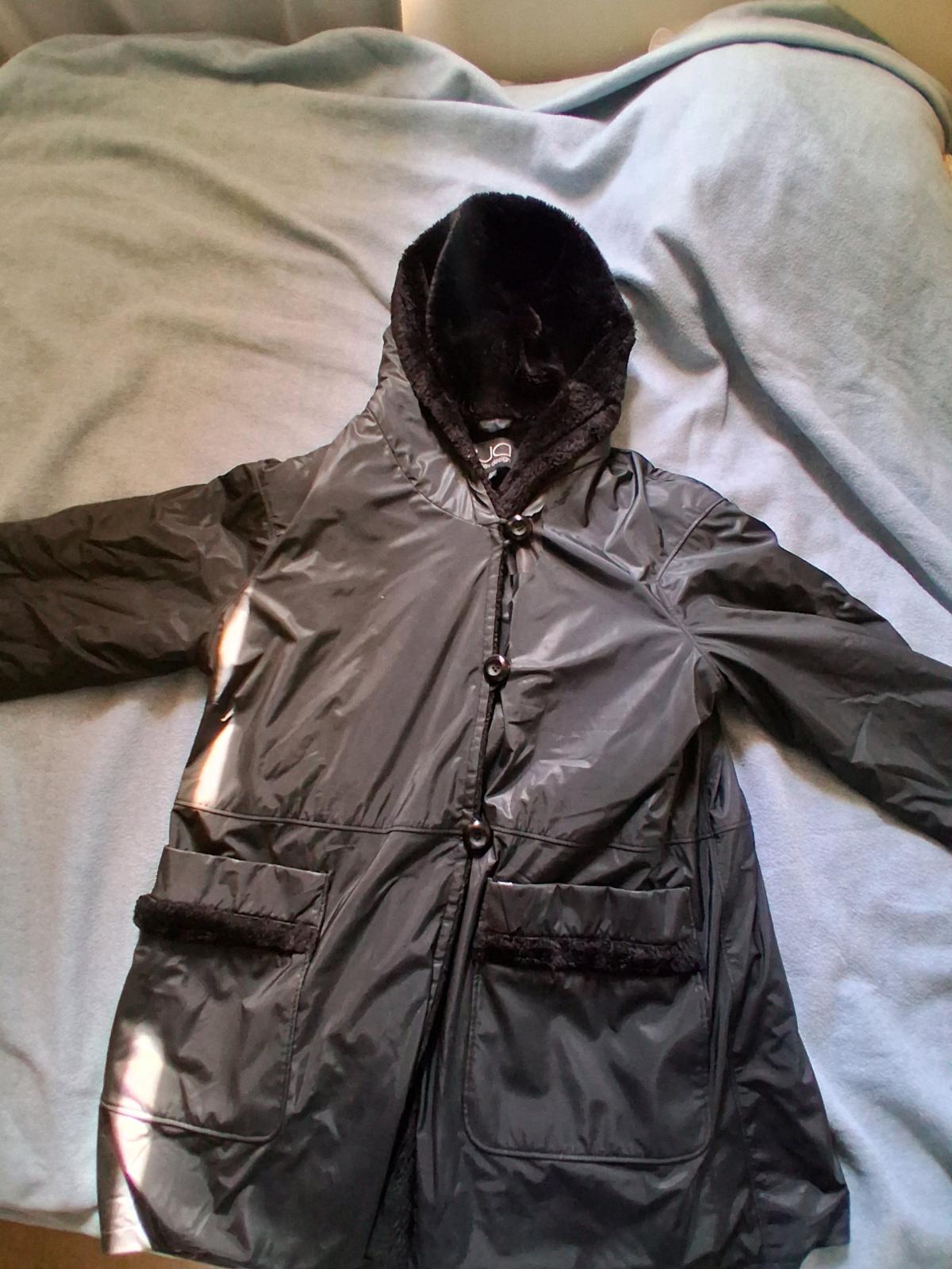 BlackUtexDesign Jacket - Pawtucket, Rhode Island - FleaMarketBay