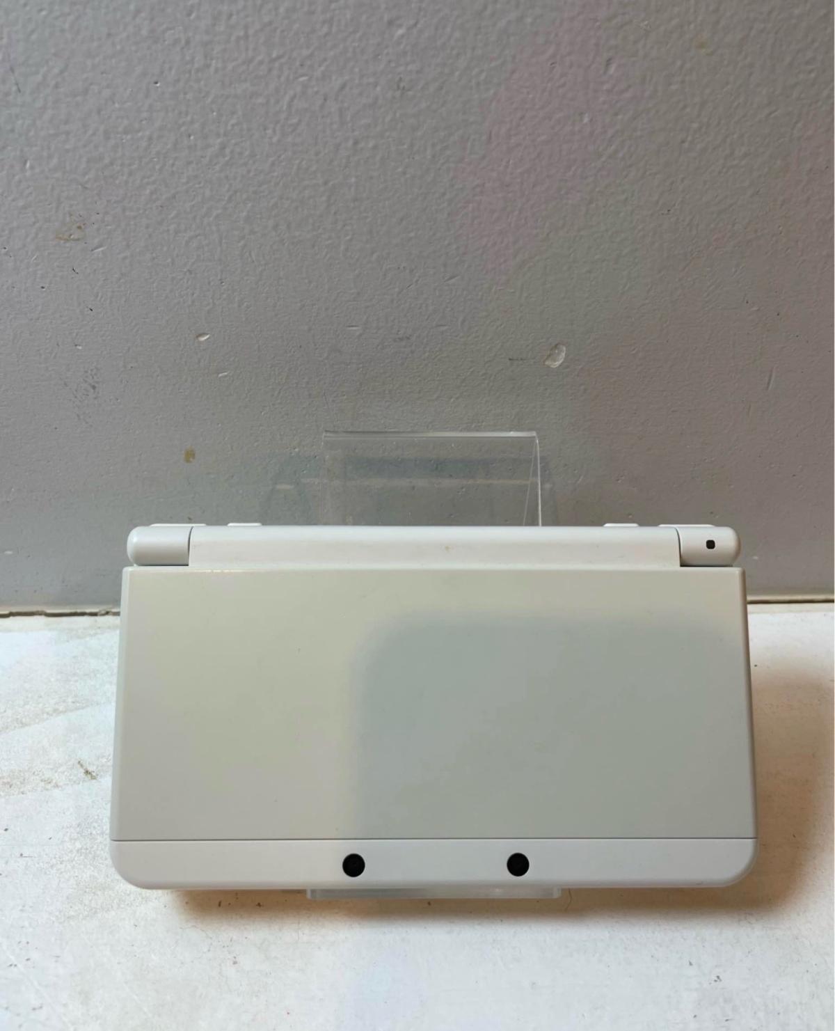Nintendo 3ds working perfectly - Alpine, Arizona - FleaMarketBay