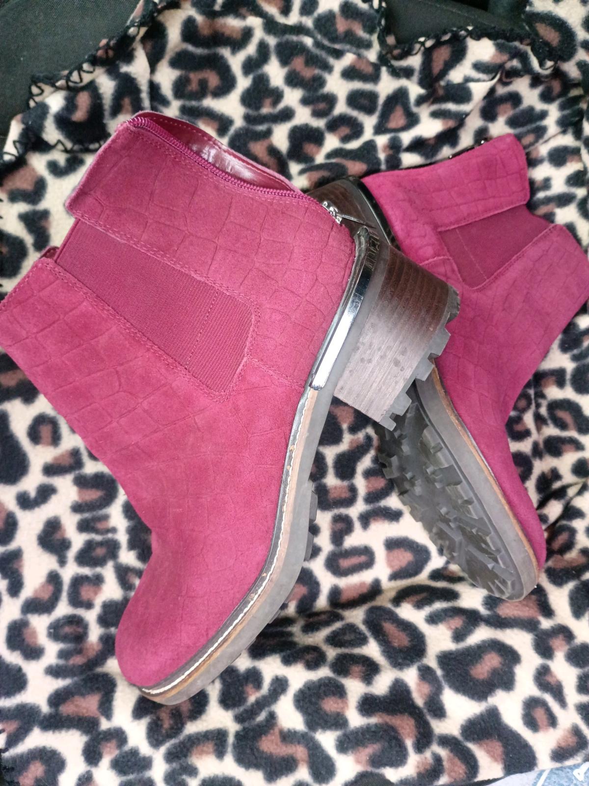 Vince Camacho ankle boots never worn - Sharon, Pennsylvania - FleaMarketBay