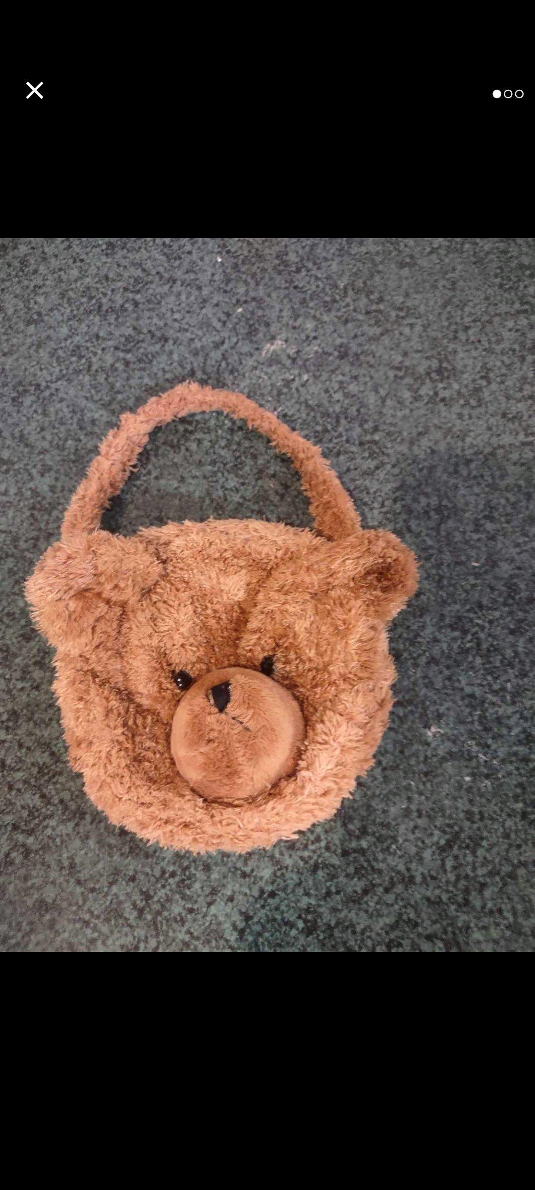 Super Cute Little Girls Bear Purse - Painesville, Ohio - FleaMarketBay