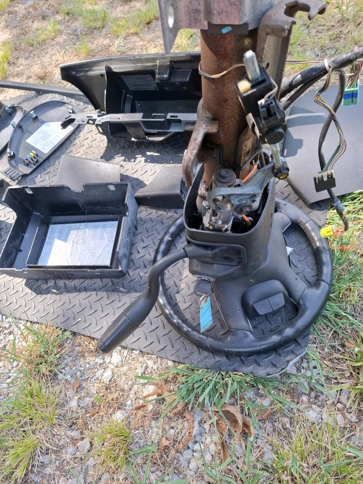 2010 chevy silverado parts - Tulsa, Oklahoma - FleaMarketBay