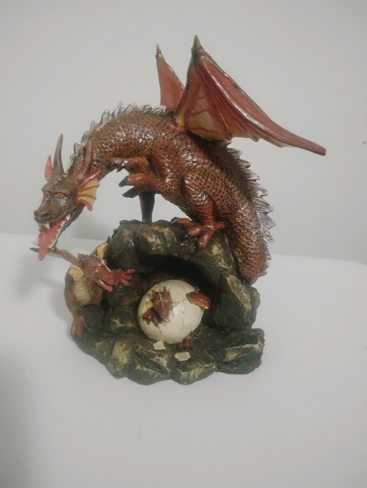 Dragon knick knacks - Boswell, Pennsylvania - FleaMarketBay