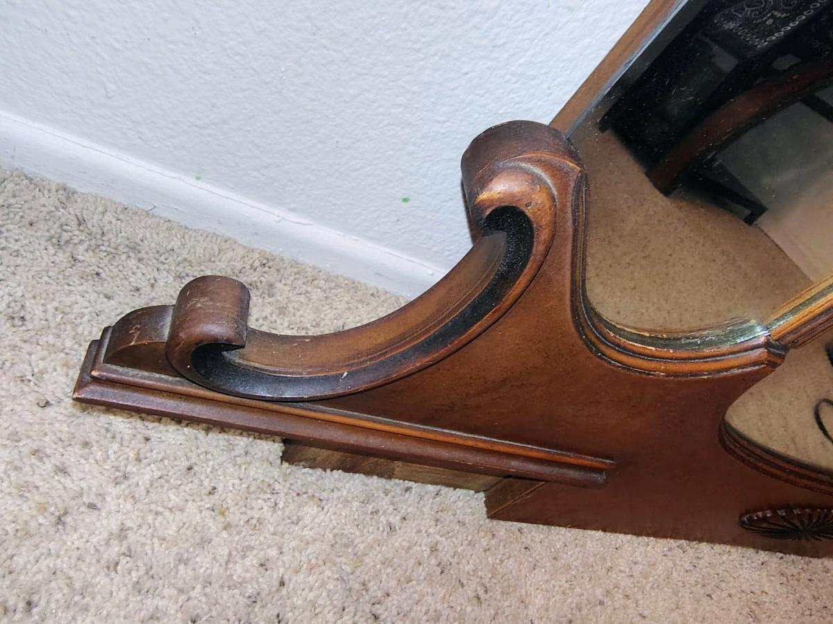 1920 vanity mirror I dont have the vanity be just the mirror - Rancho Santa Margarita, California - FleaMarketBay