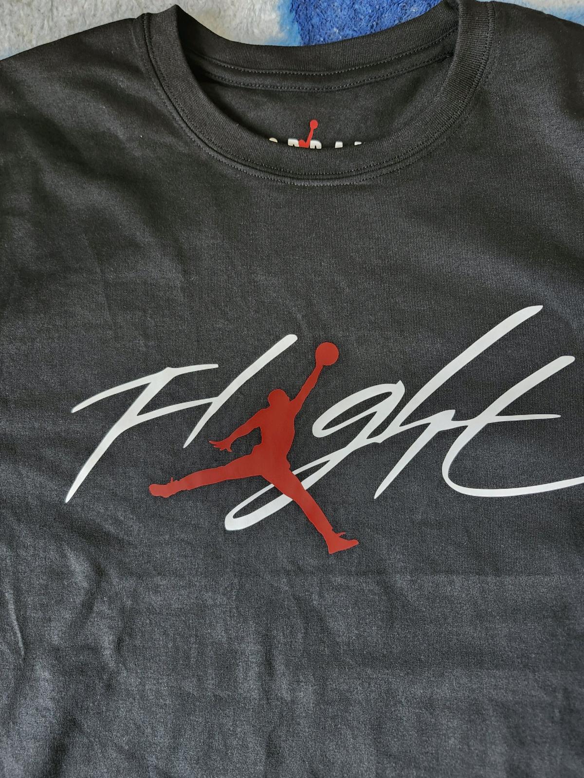 Jordan Flight T shirt - Akron, Colorado - FleaMarketBay