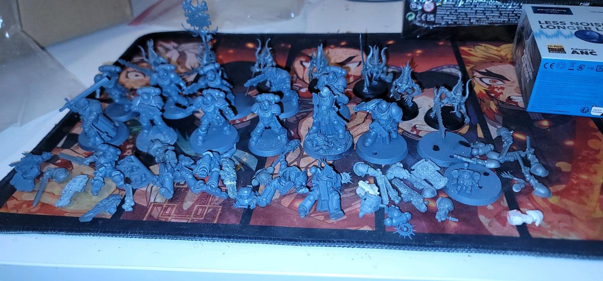 Warhammer 40k collection - Lansing, Kansas - FleaMarketBay
