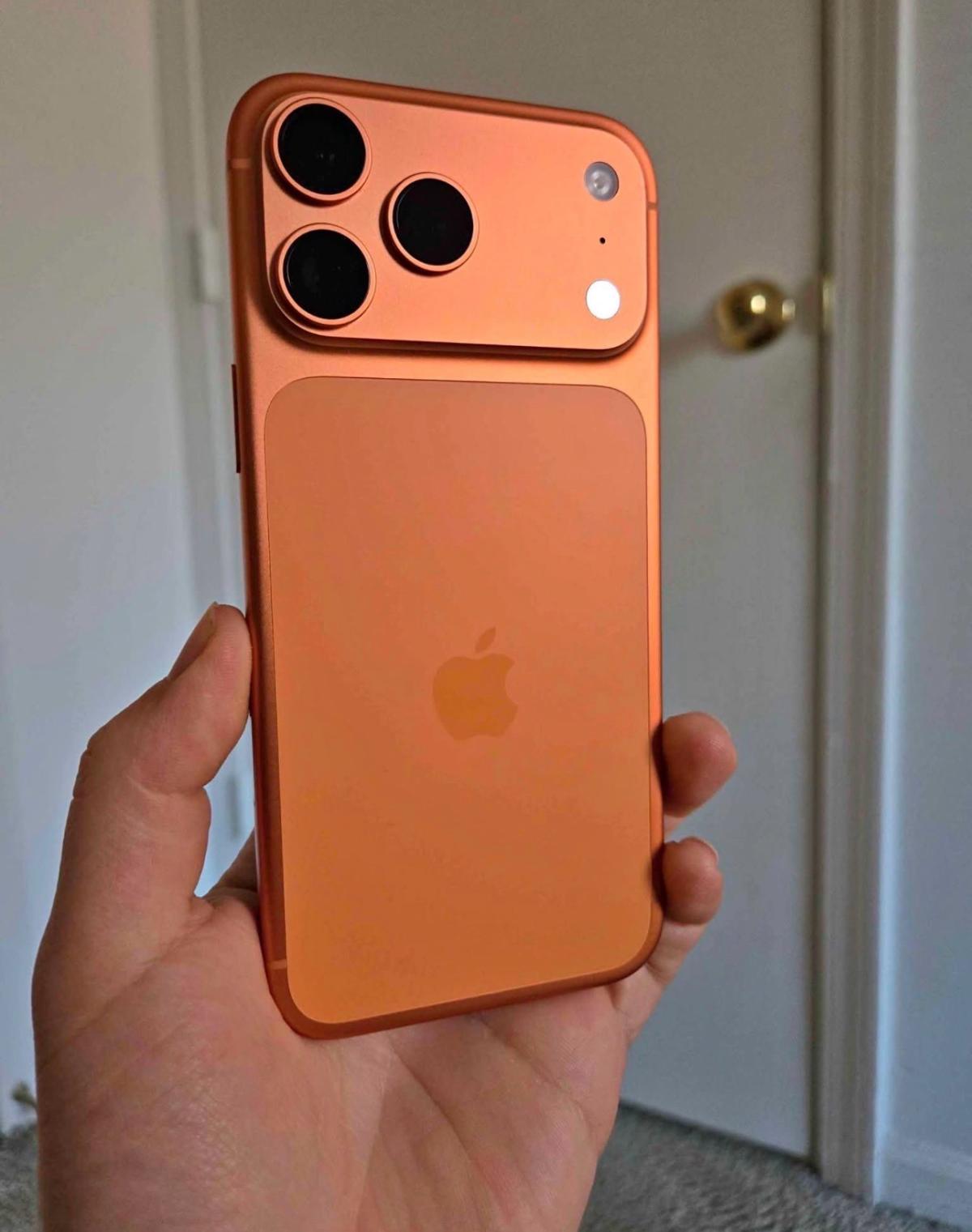 iPhone 17 pro max unlocked 512gb - Hawaii National Park, Hawaii - FleaMarketBay