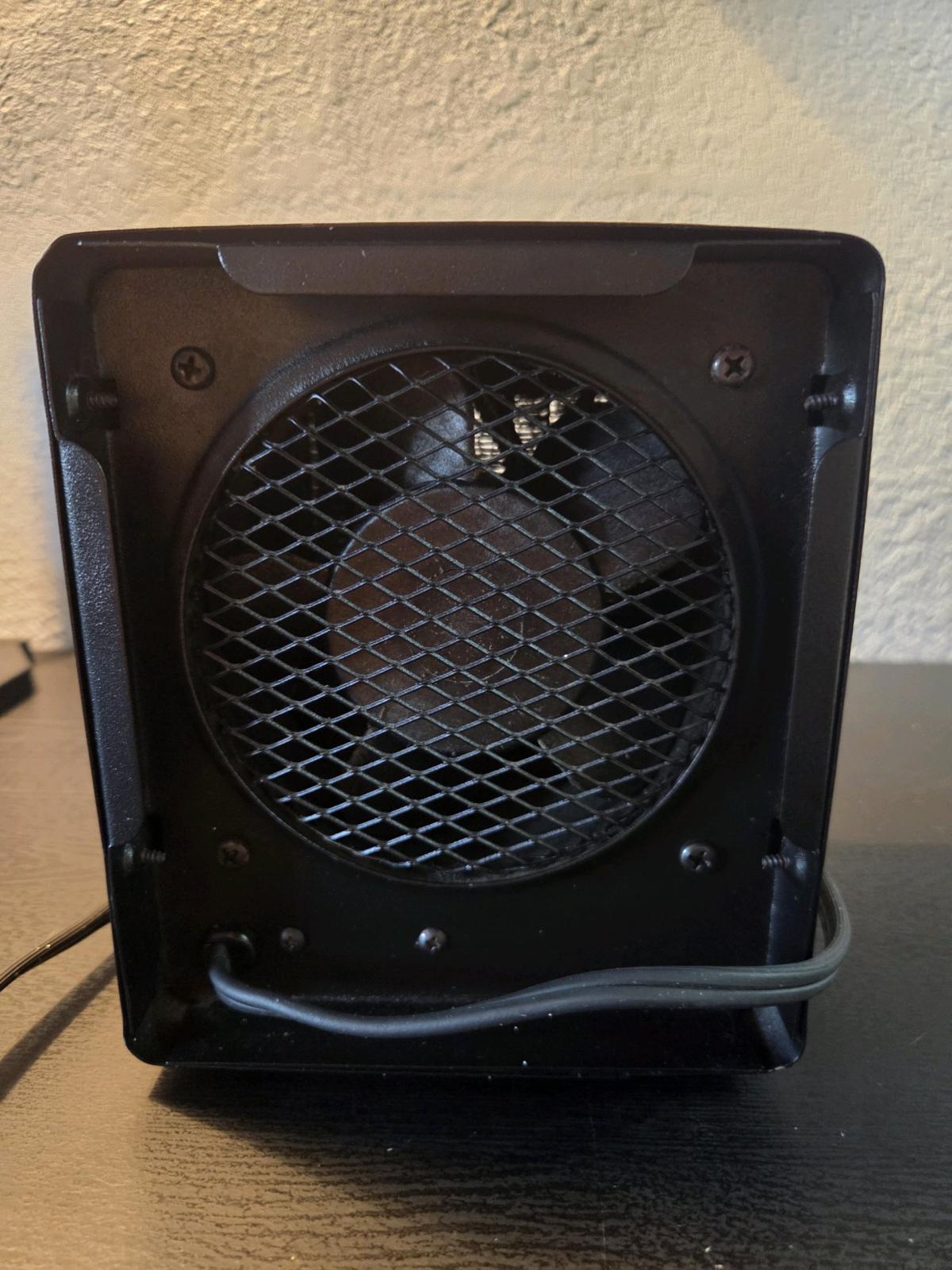 King of Fans Ceramic Heater - Arlington, Texas - FleaMarketBay