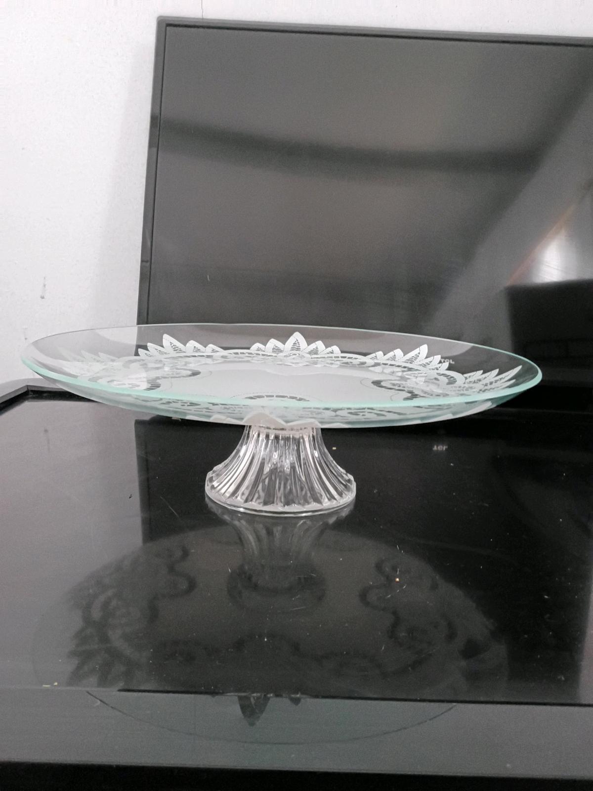 Beautiful Clear Glass Pedestal Cake Stand  White Lace Floral - Butte, Montana - FleaMarketBay