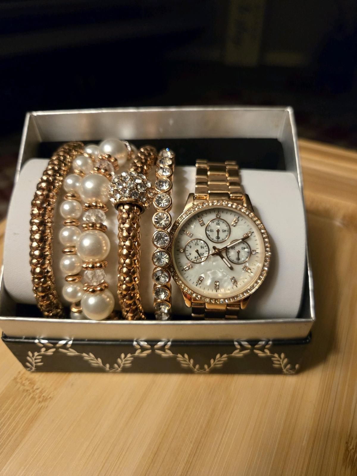 American  Exchange watch   bracelets - Franklin, Tennessee - FleaMarketBay