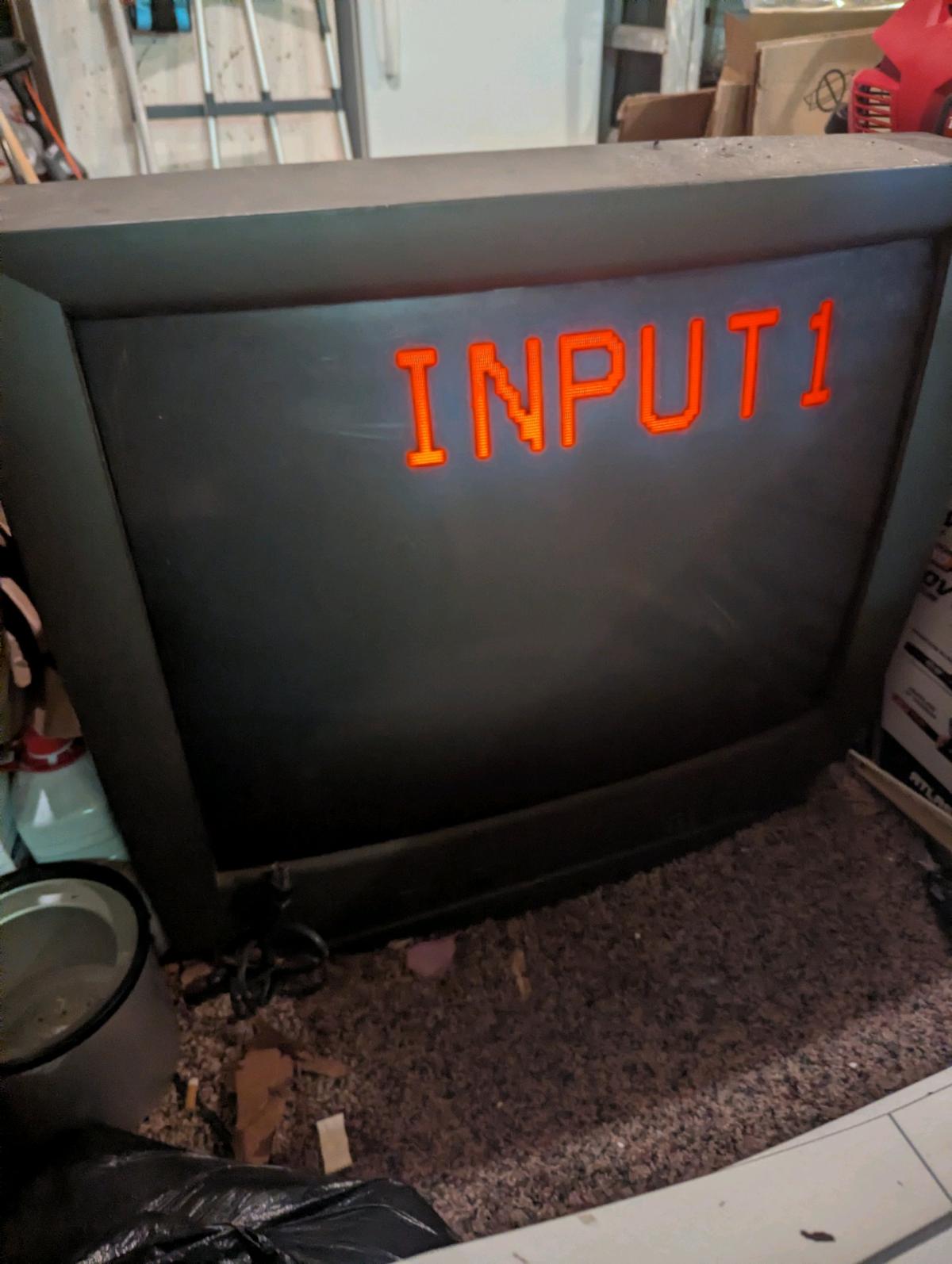 Retro Sharp 32KS400 32 inch CRT TV - Northfield, New Jersey - FleaMarketBay
