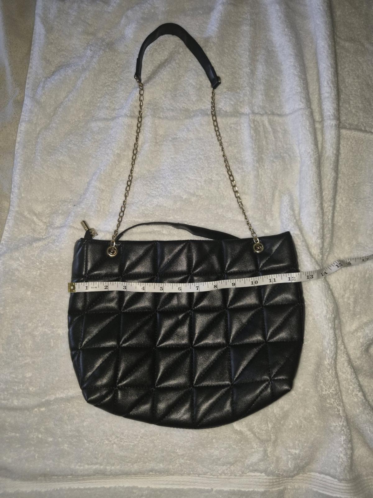 Black shoulder or crossbody meduim hang bag - Hawthorne, California - FleaMarketBay