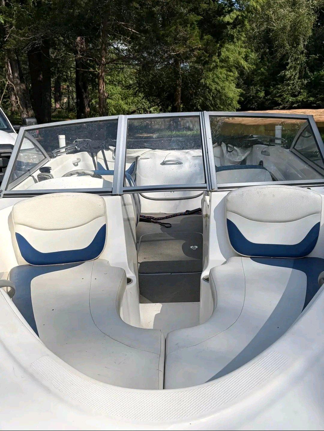 2005 Bayliner 175 Bowrider sport boat - Chicago, Illinois - FleaMarketBay