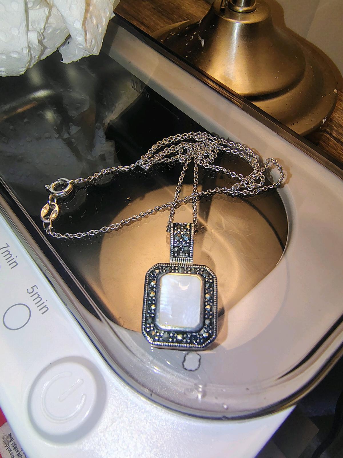 Cable Necklace with Mother of pearl - Rancho Santa Margarita, California - FleaMarketBay