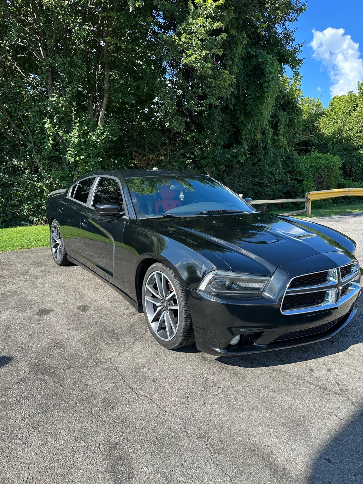2014 dodge charger Rt v8 - Louisville, Kentucky - FleaMarketBay